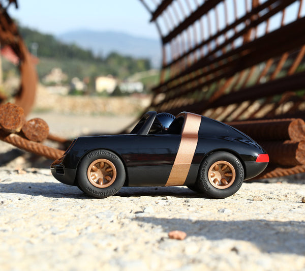 T901 Luft Crow - Black and Gold Car – Playforever Official UK Shop