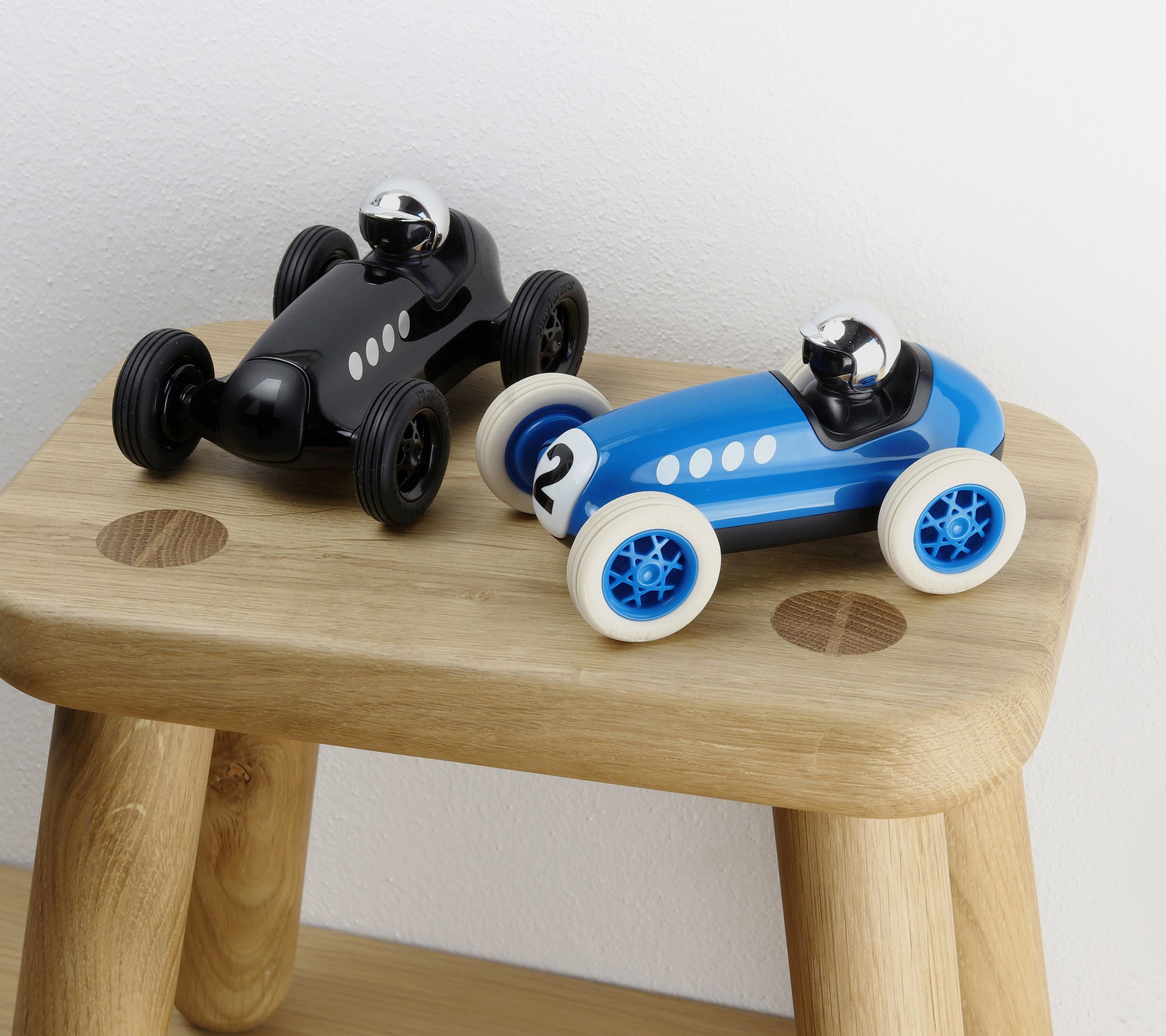 PL VL403 Loretino Verona - Black and Black Car – Playforever Official UK Shop
