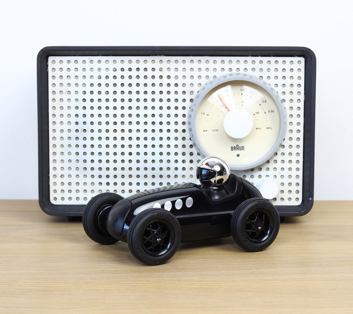 PL VL403 Loretino Verona - Black and Black Car – Playforever Official UK Shop